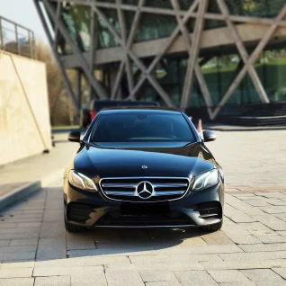 Mercedes-Benz E220D 4MATIC