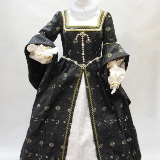 КОСТЮМ ЧЕРНАЯ КОРОЛЕВА