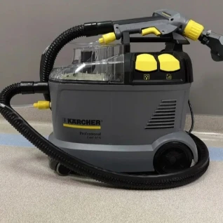 Моющий пылесос Karcher 