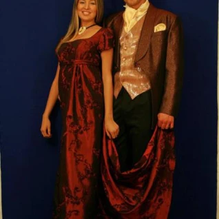 Мужской костюмы в стиле апир