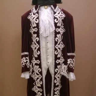 Мужской исторический костюм барокко (Зрелая вишня)