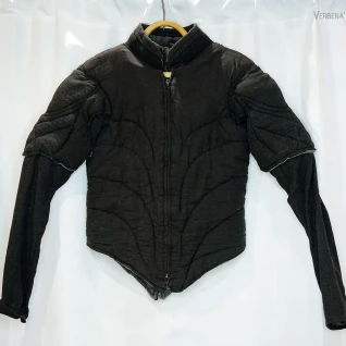 Черная поддоспешная куртка