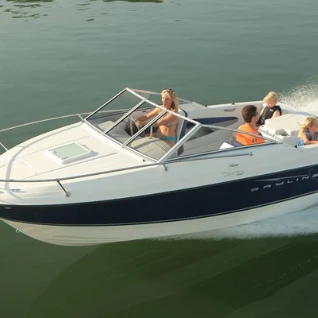 Катер Bayliner Discovery 192
