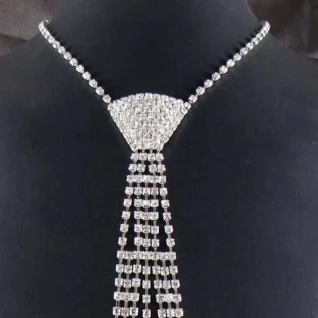 Украшение блестящий галстук