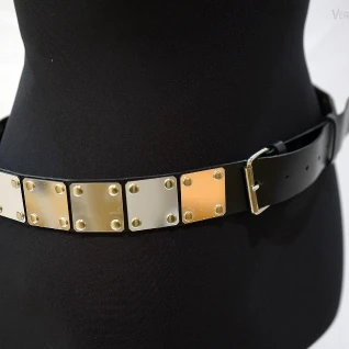 Пояс с зеркальными вставками