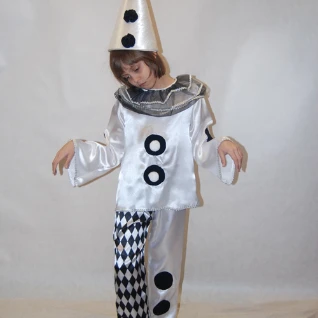 КОСТЮМ ПЬЕРО