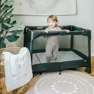 Манеж детский 4moms breeze