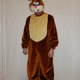 КОРИЧНЕВЫЙ ЗАЯЦ