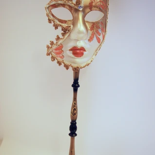 МАСКА ВЕНИЦИАНСКАЯ (ВОЛЬТО - ЛУНА) №1