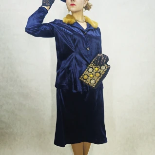 КОСТЮМ ЖЕНСКИЙ ВЕЧЕРНИЙ 50-60-ых годов (бархат)