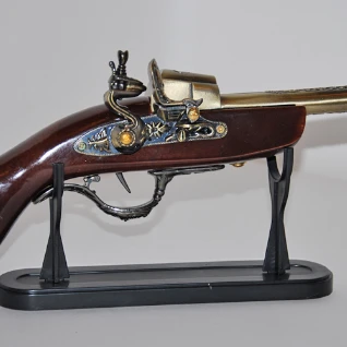 ПИСТОЛЕТ ИСТОРИЧЕСКИЙ (длина 32 см)