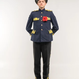 КОСТЮМ ПОЛИЦЕЙСКОГО в комплекте: мундир, брюки, фуражка.