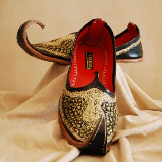 ВОСТОЧНАЯ ОБУВЬ МУЖСКАЯ