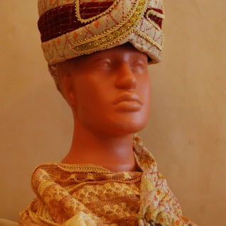 ВОСТОЧНЫЙ ГОЛОВНОЙ УБОР 1