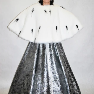 КОРОЛЕВА АННА