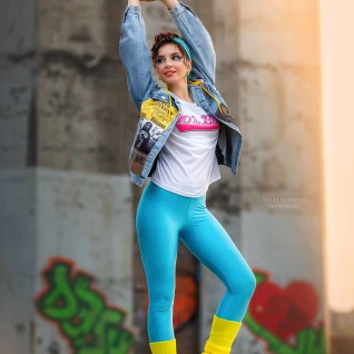 Женский Образ в стиле 90х