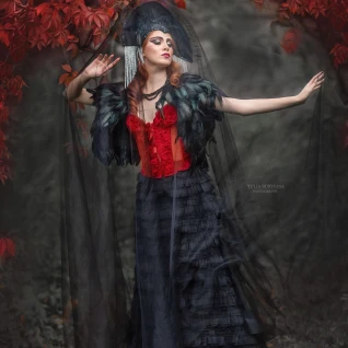 Женский Образ Черный лебедь