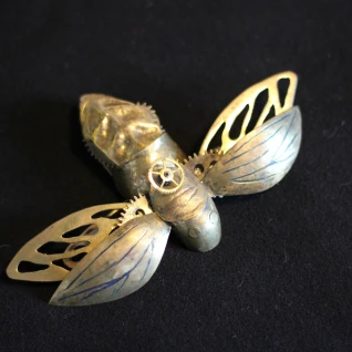 Стимпанк жук (брошь)