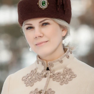 Фетровая шапка таблетка