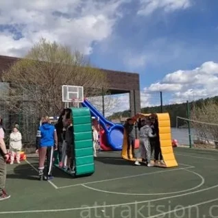 Гусеница командная