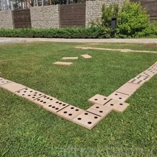 Домино огромное