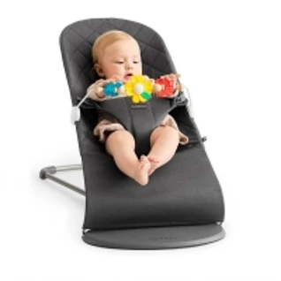 Кресло-шезлонг BabyBjorn Balance с дугой игрушек