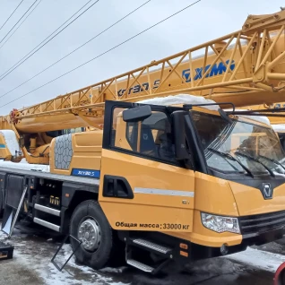 Автокран XCT30-S
