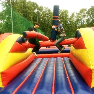 Батут Бой на Бревне