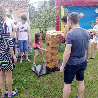 Гигантская Дженга Уличная