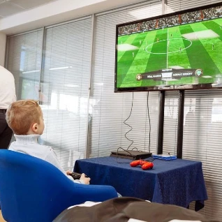 Игровая приставка FIFA 2025