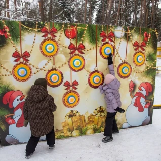 Кнопочный бой Новогодние Игрушки