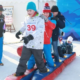 Новогодние лыжи