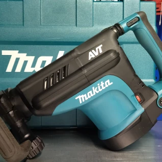 Отбойный мотлоток Makita HM1213С