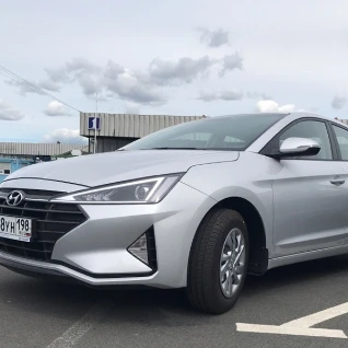 Автомобиль Hyundai Elantra 2019
