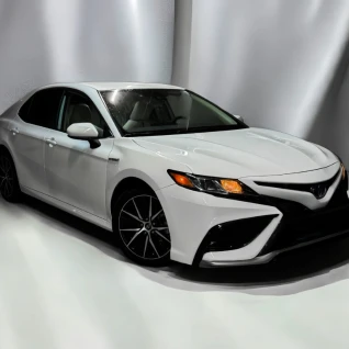 Автомобиль Toyota Camry