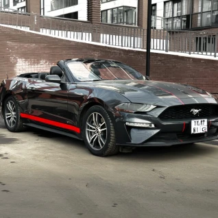 Автомобиль Ford Mustang Cabrio Performance
