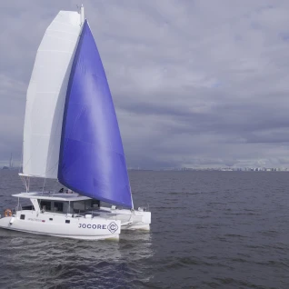 Парусный катамаран «JOCORE» 