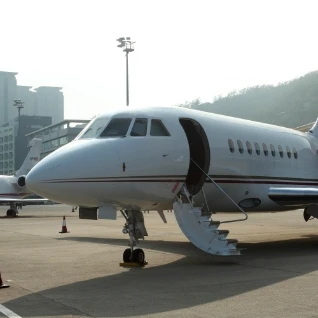 Falcon 2000LX