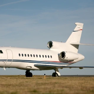 Falcon 900C