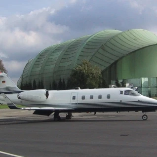Самолет Learjet 55