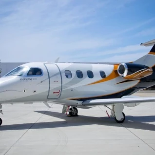 Самолет Embraer Phenom 100E