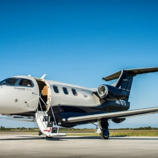 Самолет Embraer Phenom 100EV