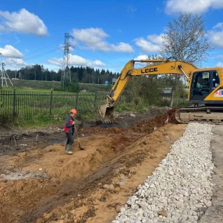 Гусеничный экскаватор LGCE E6210F