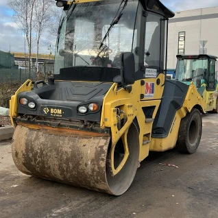 Асфальтный каток BomagBW151 AC-50