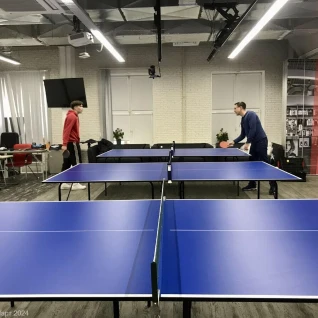 Теннисный стол