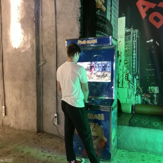 Аркадный автомат «Пакман»