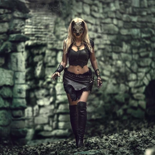 Женский костюм кошки-оборотня на хэллоуин