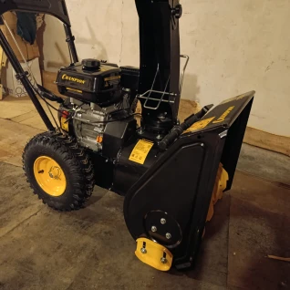 Снегоуборщик Champion st 553