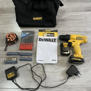 Шуруповерт аккумуляторный DeWalt набор