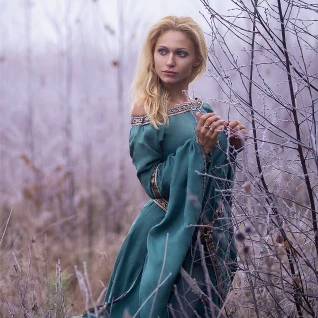 Платье средневекое эльфийское зеленое